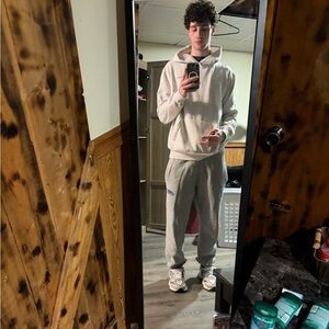 Meet your Posher, Shay